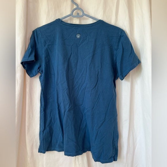 Lot Of 2 Life Is Good Women's Tee Shirts Sz M "Give Love" & "Life Is Good" - Picture 12 of 13